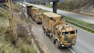 Извънредна ситуация с турски камион с военна техника в Хасково Снимки