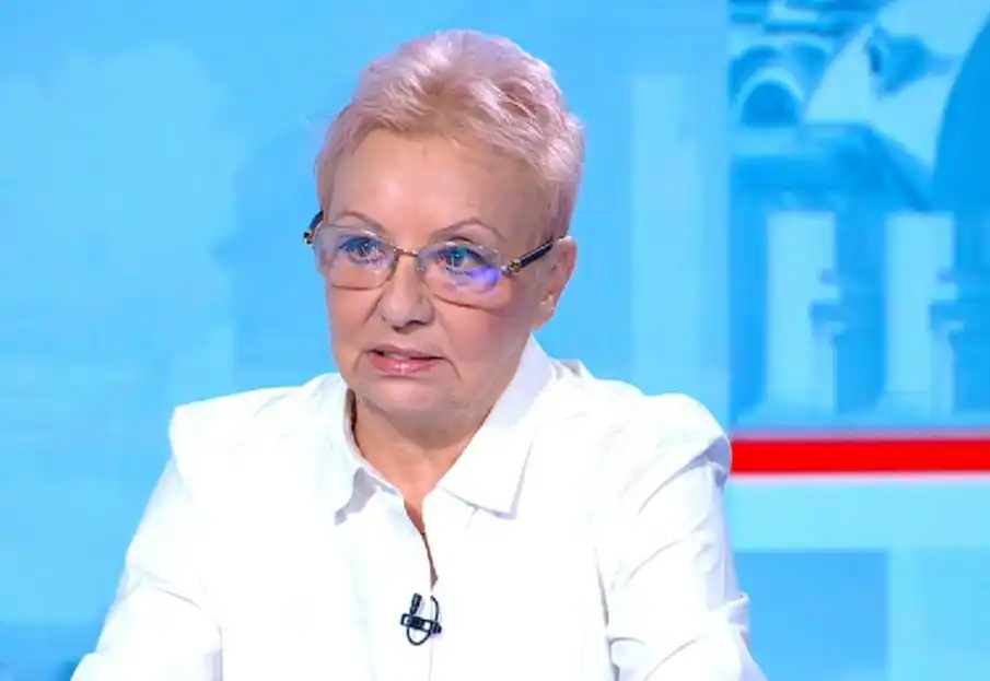 Диана Дамянова: Президентът иска апокалипсис… и той влиза на сцената на бял /червен/ кон