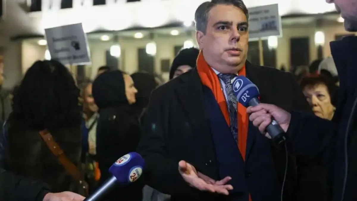Асен Василев: Бюджетът е пагубен