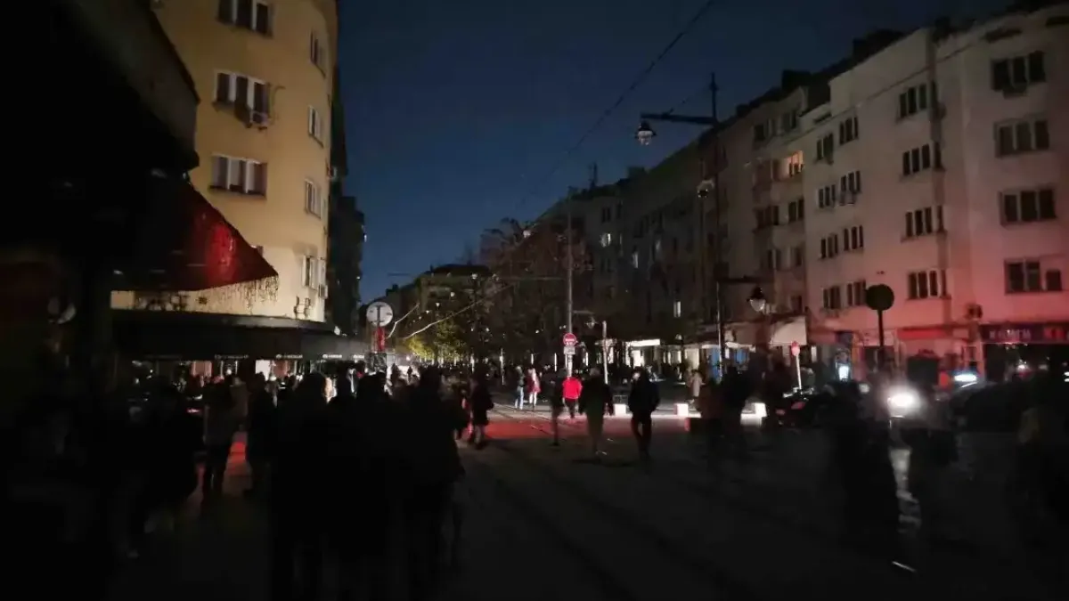 Министърът на енергетиката каза защо може да е спрял токът по време на протеста
