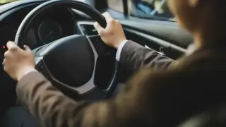 Къде по света шофират от лявата страна на пътя?