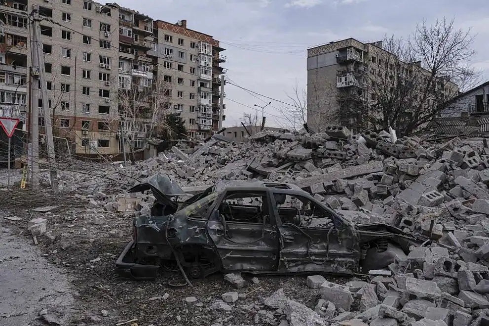 Боевете за Покровск продължават, Киев твърди, че е отблъснал руските сили от центъра