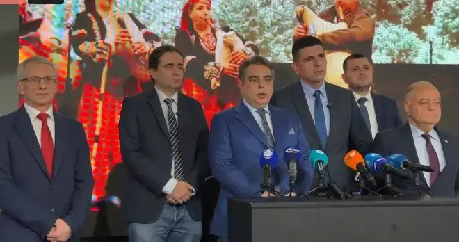 ПП-ДБ с ултиматум към властта, призоваха Радев да...