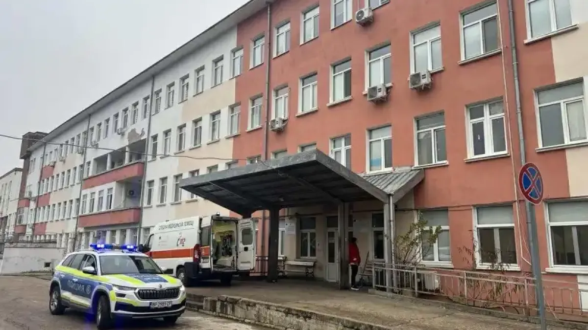 Инфарктна ситуация с въздушната линейка и родилка Снимки