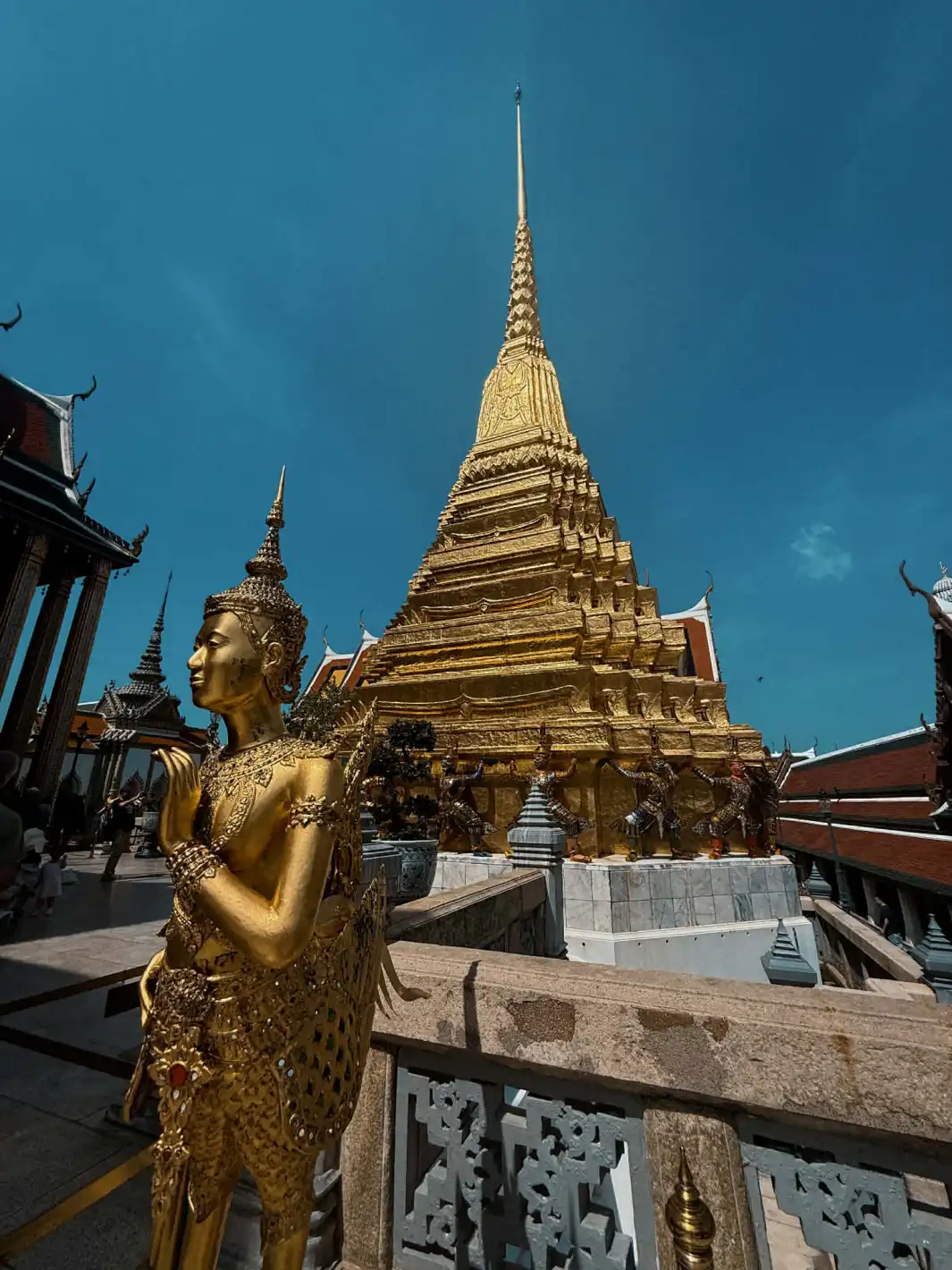 Тайланд без филтър: Банкок и Краби – където адреналинът среща безвремието