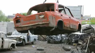 Украинците се скъсаха да дават тази кола за скрап