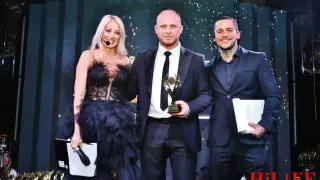 Блясък, скандали и протести на фона на Vip Awards 2025 Снимки