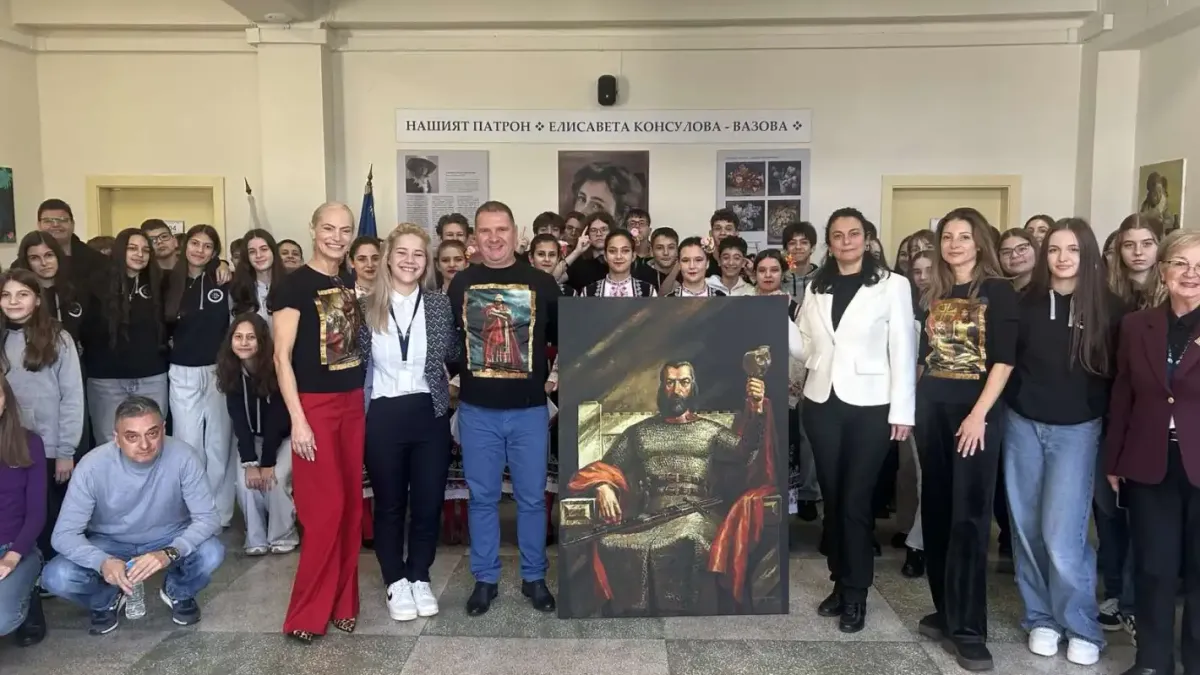 Само за 4 дни 10 софийски училища получиха пълномащабни картини на владетели от Първото българско царство