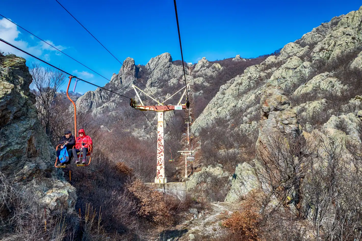 Започват проверки на лифтове, ски влекове, басейни и асансьори