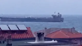Бедстващият край Ахтопол руски танкер се оказа...