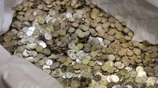 Имате камара стотинки? Ето как да ги обмените в евро без такса