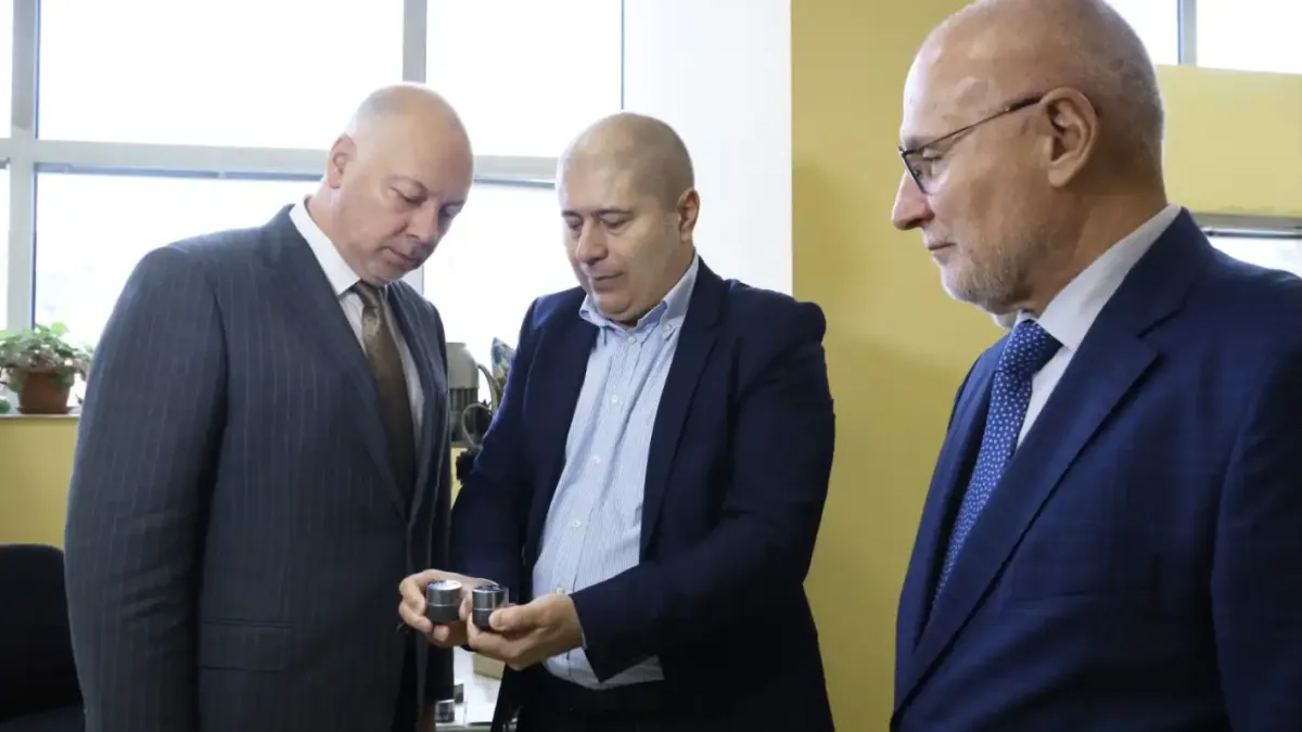 Желязков с голяма новина за българските евромонети Снимки