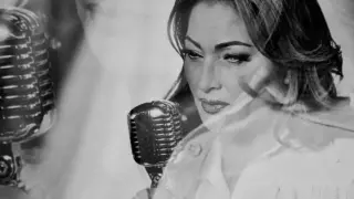 Фолк легенда се завръща ударно, но моли за помощ