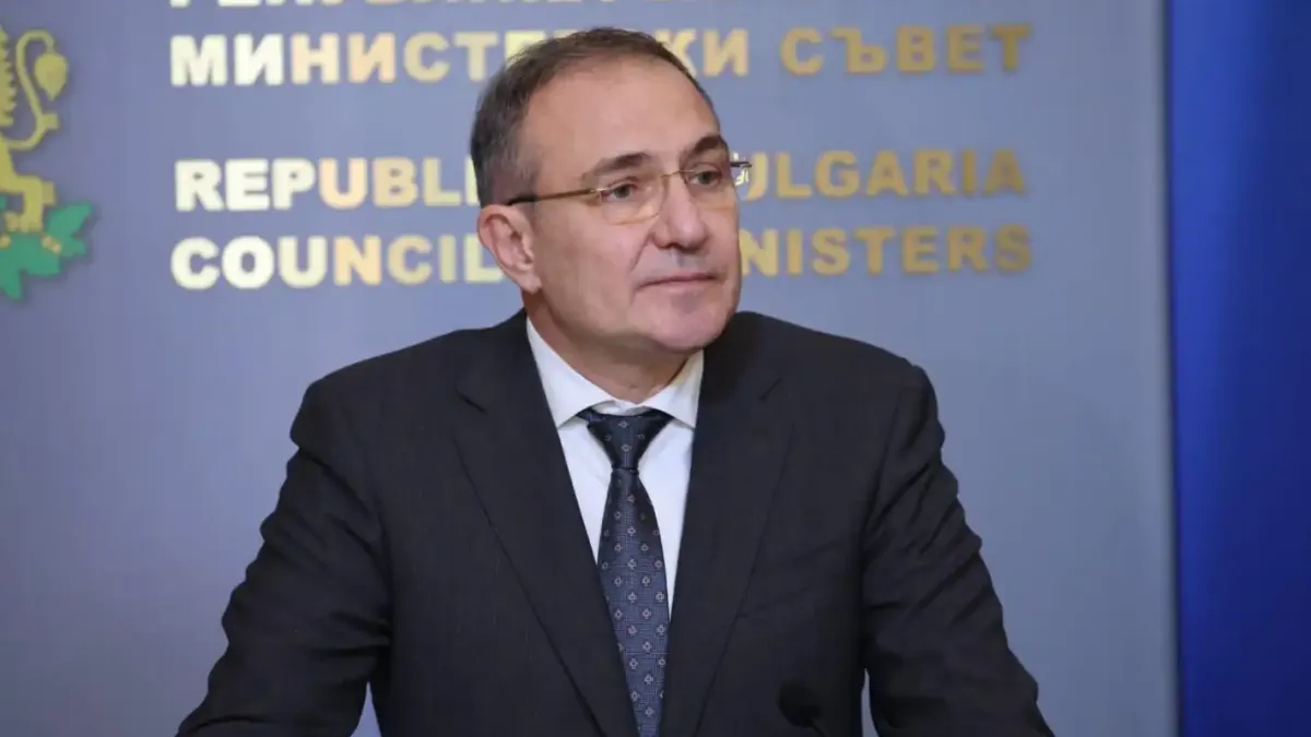 Гуцанов зарадва българите: Празнични добавки ще има за всички, не само за пенсионерите
