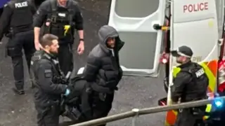 Екшън на „Хийтроу“: Атака с лютив спрей в подземния паркинг, арестуваха мъж ВИДЕО