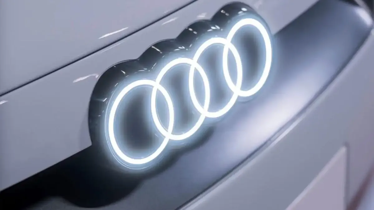 Заснеха най-евтиния джип на ток на Audi по време на пътни тестове Снимки
