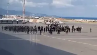 Фермерите в Гърция с краен ход, стотици пропищяха Видео