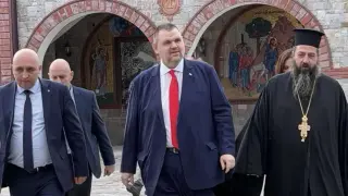 Делян Пеевски от Кърджали: Държавата трябва да е стабилна, защото само така може да се работи за хората и решаването на техните проблеми