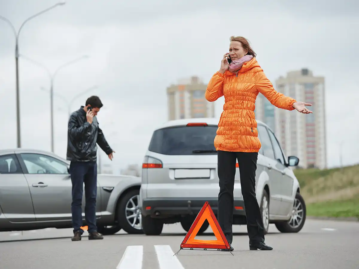 Специалисти със съвети как да не купите кола пълна трошка