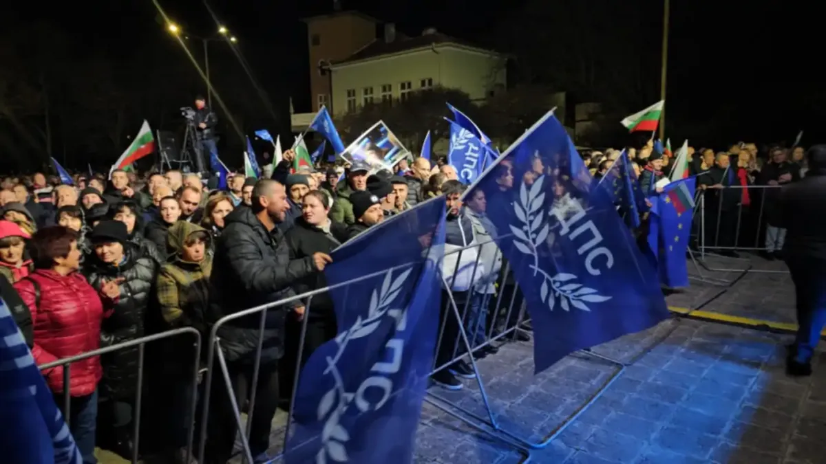 Хиляди хора в Кърджали казаха „Не на омразата“ Снимки