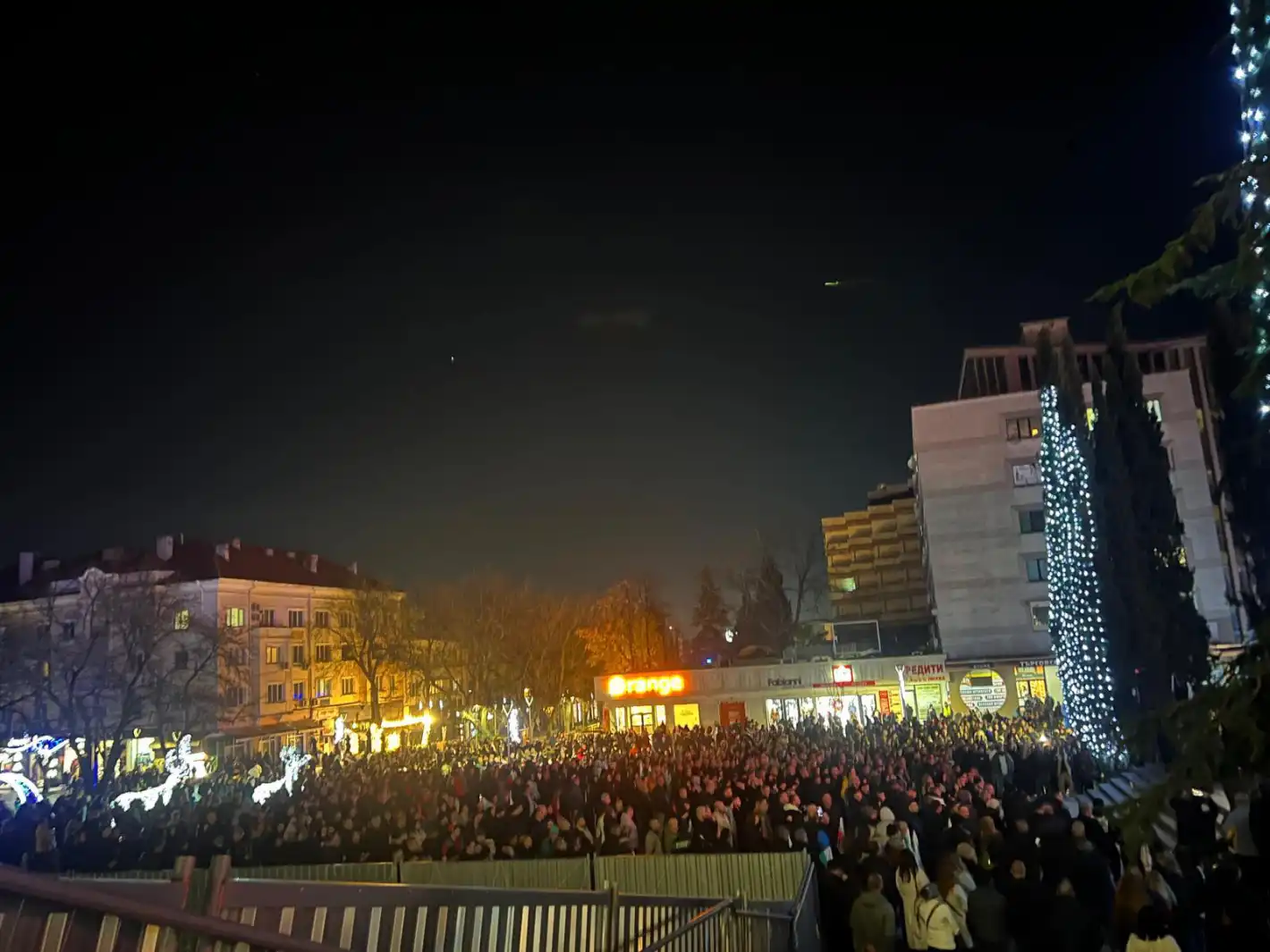 Стара Загора се пръска, митингът за справедливост изпълни големите градове Видео