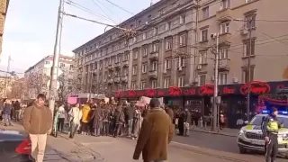 Студентите подраниха: Протестът започна от НАТФИЗ