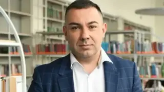 Доц. Христозов назова най-големия проблем след оставката на кабинета, свързан е с еврото