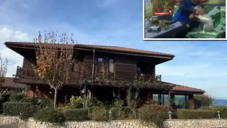 Извадиха на тезгяха прокълнатата Къща на ужасите в Созополис Снимки