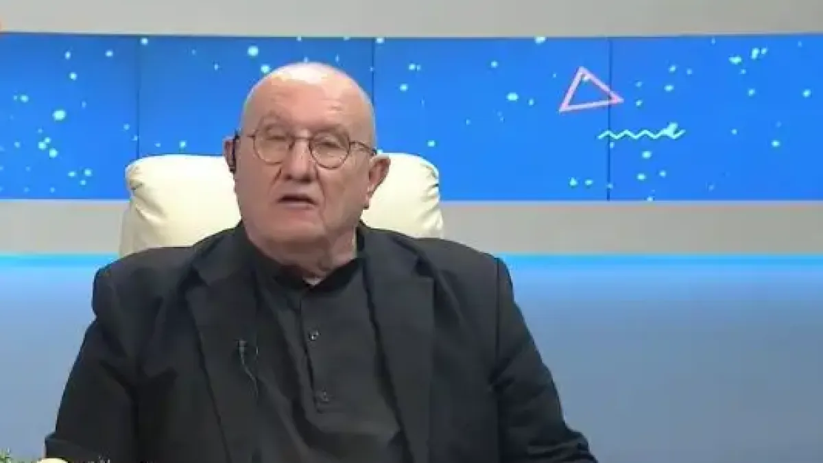 Шкумбата пусна 2 вица в ефир, водещ и лекар припадат от смях