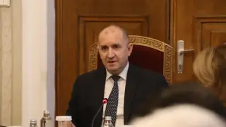 Ето кога Радев се среща с "Възраждане" и ДПС - Ново начало