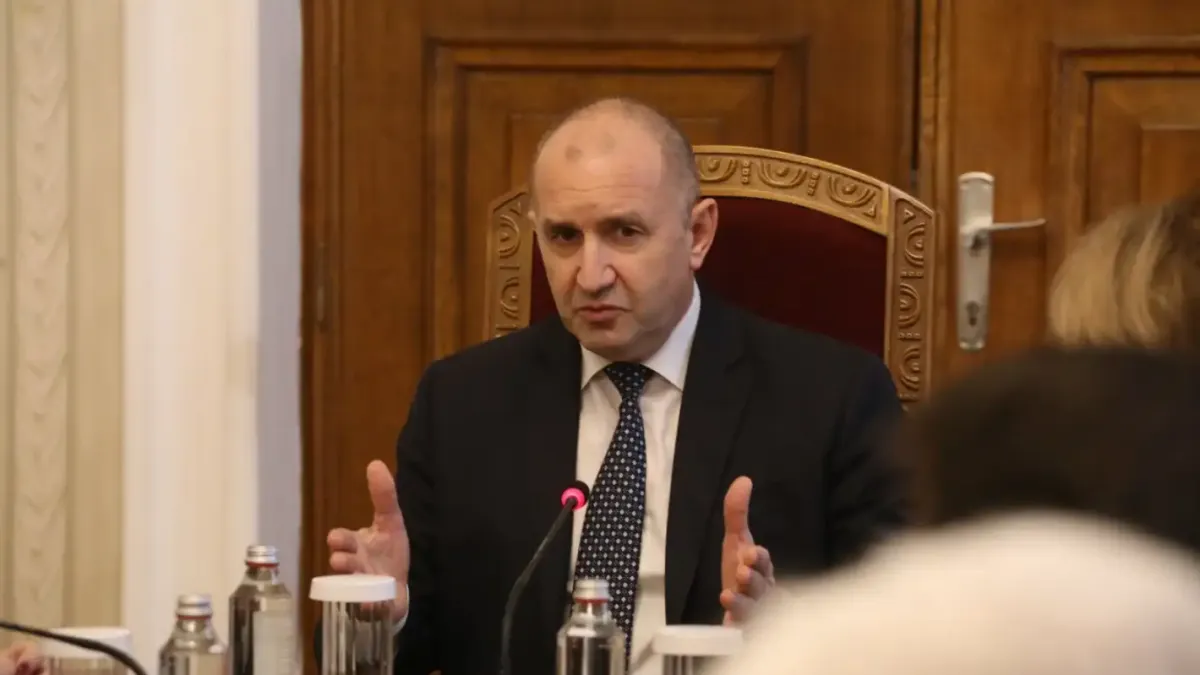 Консултациите при Радев продължават - с "Възраждане" и ДПС-Ново начало