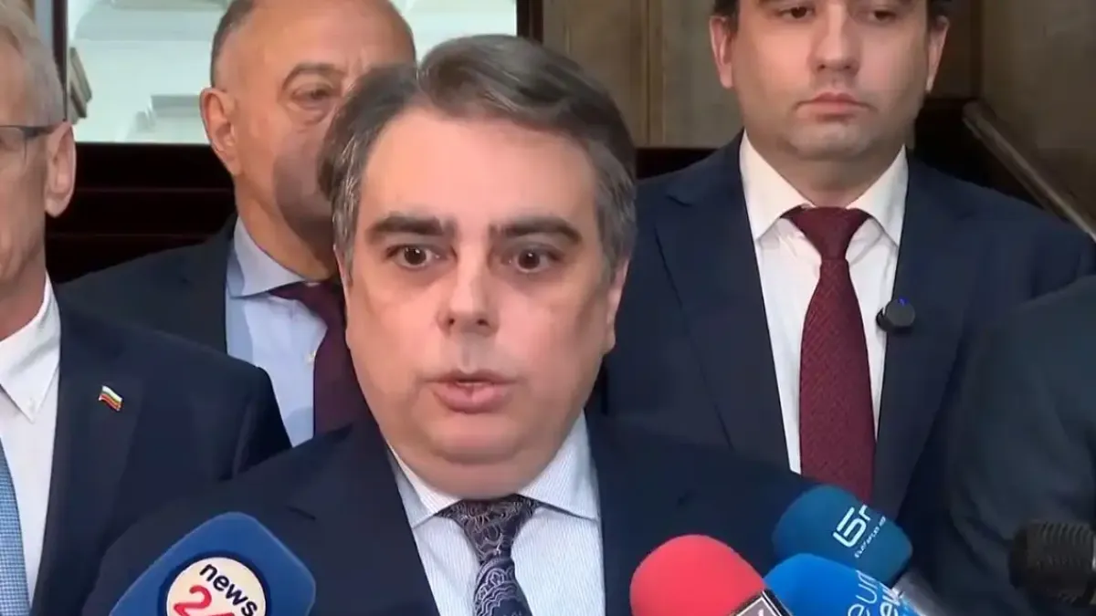 Асен Василев за партията на Радев: Всички български граждани видяха отговора
