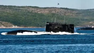 Украйна удари руска подводница с нов тип морски дрон Видео