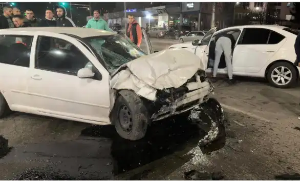 Жестоко меле в София, шофьор е в болница Снимки