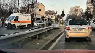 Блъснаха дете пред училище в София