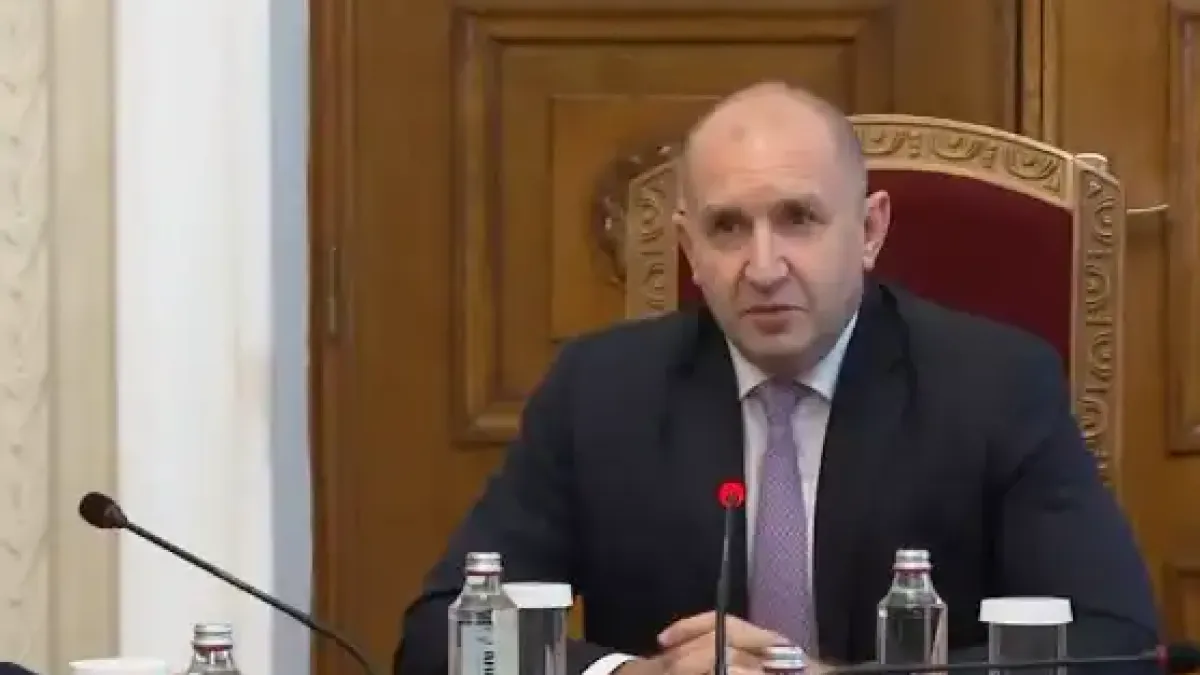 Харалан Александров: Радев постоянно напуска ролята си и се държи като лидер на опозиционна партия