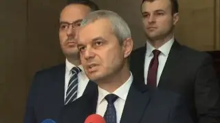 Костадинов тревожно: ПП-ДБ искат да заличат държавата ни!