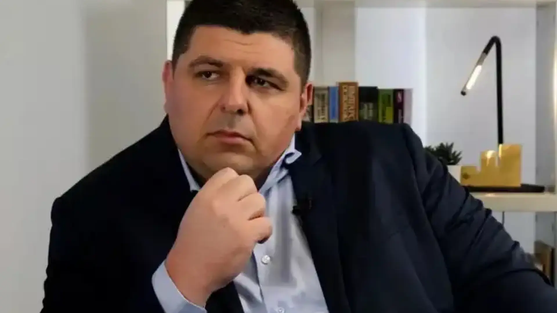 Иво Мирчев прецакал бъдещ шампион и математик, за да набута децата си незаконно в детската градина