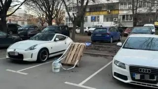 Бащиния по варненски: Как се пази паркомясто в морската столица