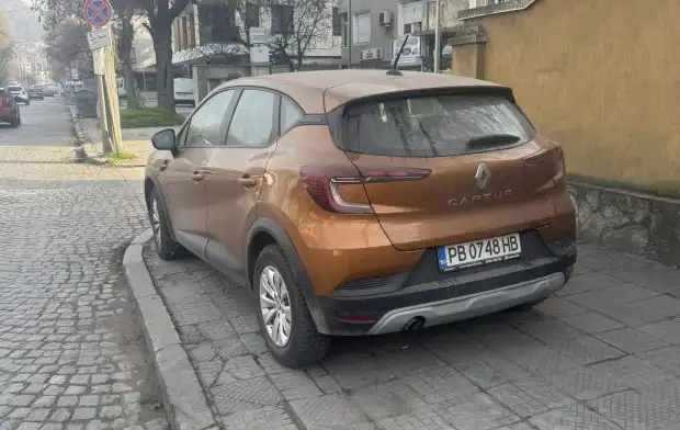 Нагъл чичак мутрее в Пловдив, плаши със саморазправа Видео