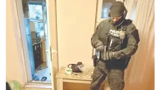 Стана ясно кой е отвлеченият от шестима мъже, чиито банкови сметки източиха