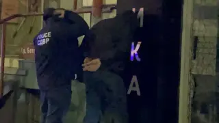 Първи кадри от акцията в дома на Ицо Папата, гъмжи от полиция