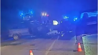 Челен удар на пътя във Врачанско, карат спешно в болница единият шофьор Снимки