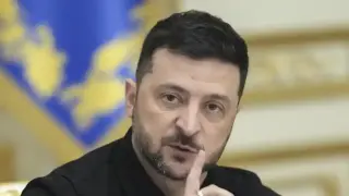 Зеленски отговори на Кремъл: Путин няма да диктува изборите в Украйна