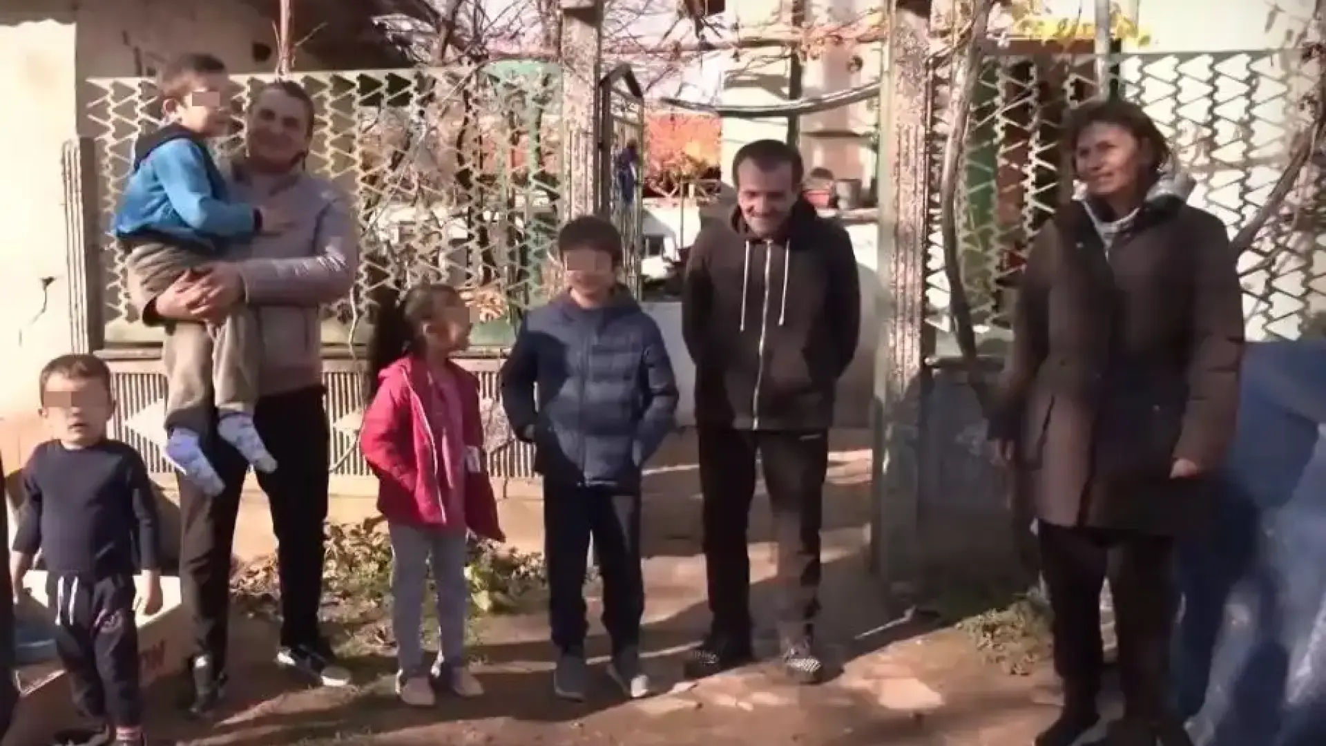 17-годишен младеж дари парите от рождения си ден за хора в нужда в Северозапада Видео