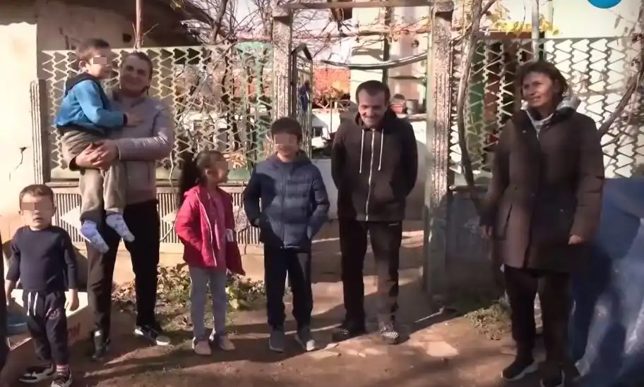 17-годишен младеж дари парите от рождения си ден за хора в нужда в Северозапада Видео