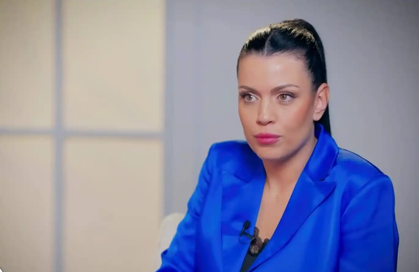 Ралица Паскалева отговори на обвиненията, че е разбила чуждо семейство Видео