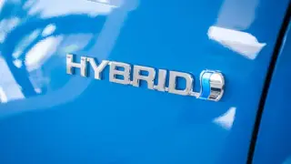 Неразрушим: Най-здрава кола хибрид втора употреба