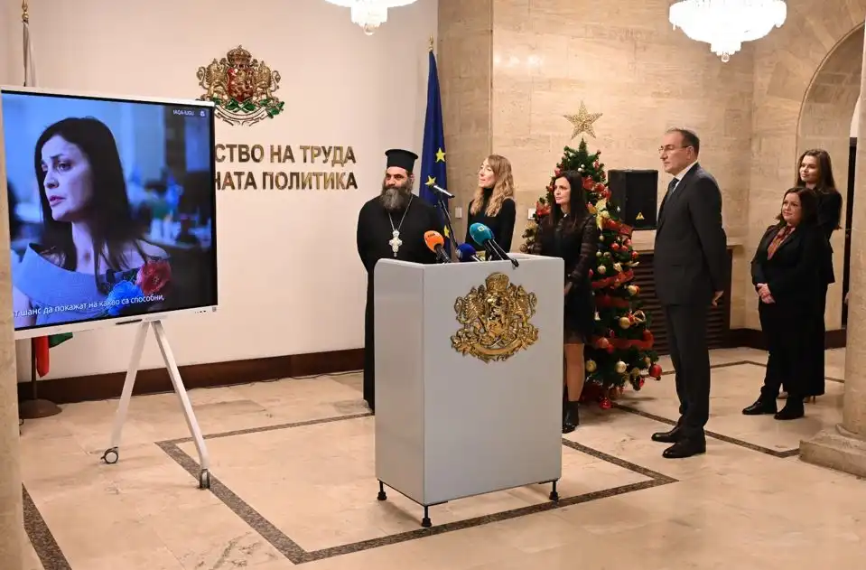 Тихите герои: шест истории разказват за мисията на социалната работа