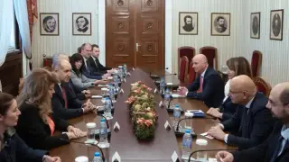 Банките при Радев заради еврото